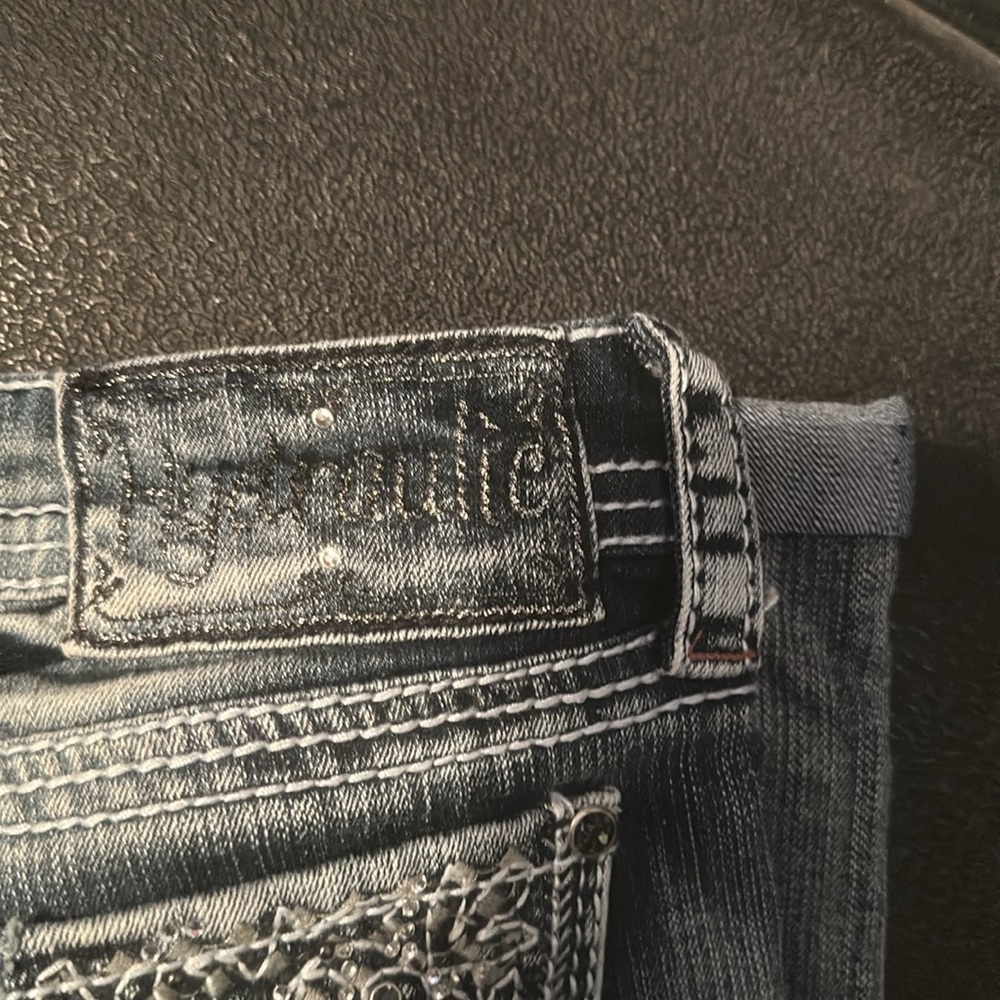 Brand new capris - Picture 3 of 7